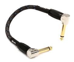 Boss BIC-PC Patch Cable välijohto kulmaplugeilla 15cm
