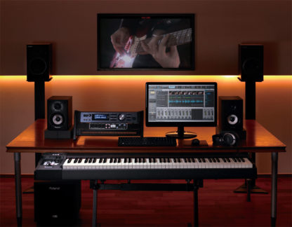 Roland CM-220 CUBE Monitor - Image 5