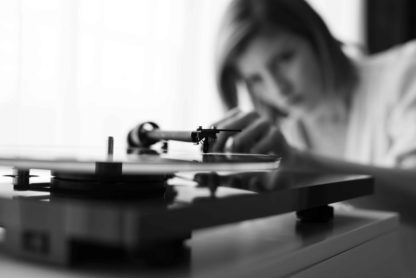 Pro-Ject T1 levysoitin pähkinä - Image 6