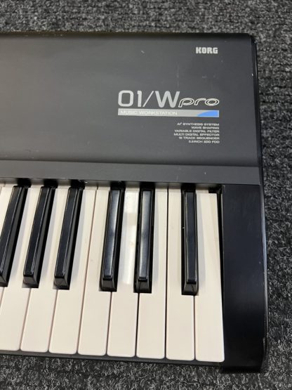Käytetty Korg 01W Pro syntetisaattori - Image 2