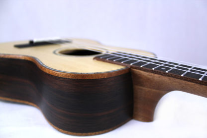Reno RU440 tenoriukulele - Image 3