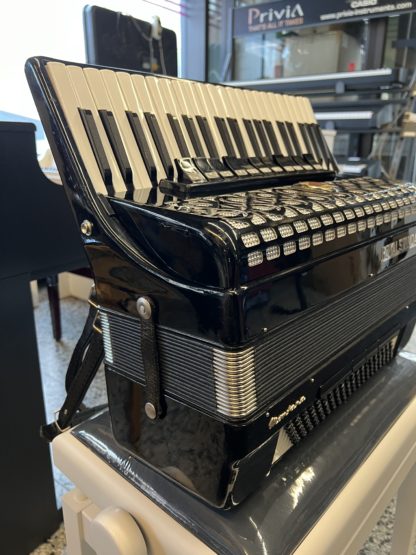 Käytetty Royal Standard Montana pianoharmonikka 4äk musta - Image 3