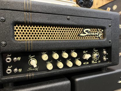 Käytetty Swart Stereo Master 20 kitaravahvistin & 2 kpl Swart 1x12 Cab Dark Tweed kaappi - Image 3