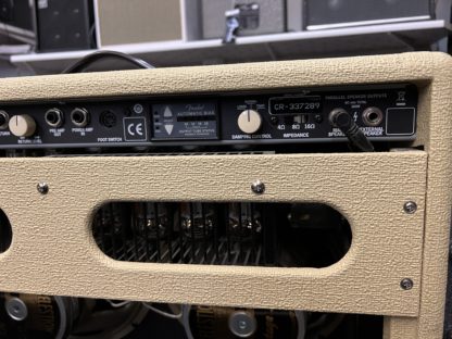 Käytetty Fender Super Sonic Twin Combo Amp 100W/25W BLND - Image 5