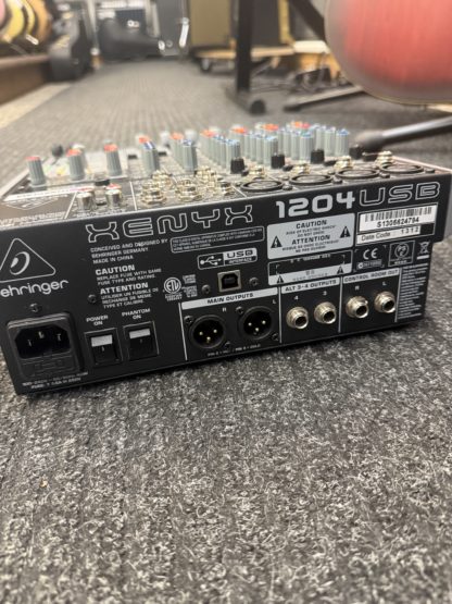 Käytetty Behringer XENYX1204USB mikseri - Image 3