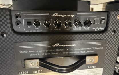 Käytetty Ampeg RB110 50W 1-10" bassocombo - Image 2