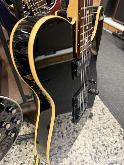 Käytetty Schecter PT Diamond Serie sähkökitara - Image 2