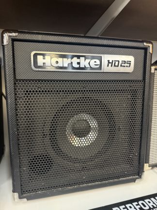 Käytetty Hartke HD25 bassocombo