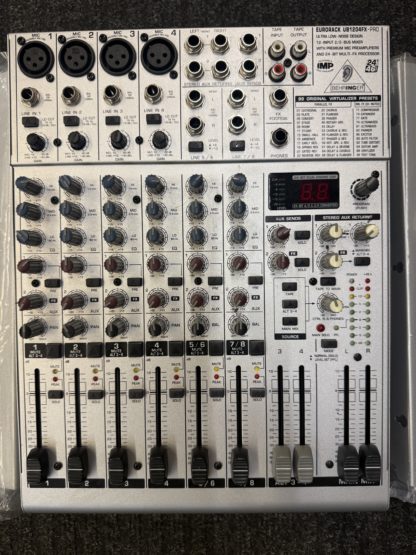 Käytetty Behringer UB1204FX-PRO - Image 2