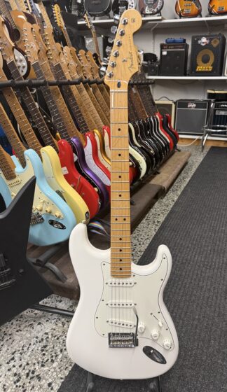 Käytetty Fender Player Stratocaster MIM 2020 sähkökitara