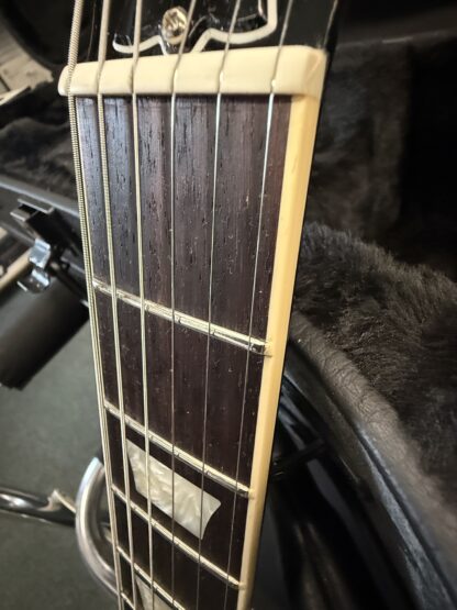Käytetty Gibson Les Paul Classic EB-musta - Image 10