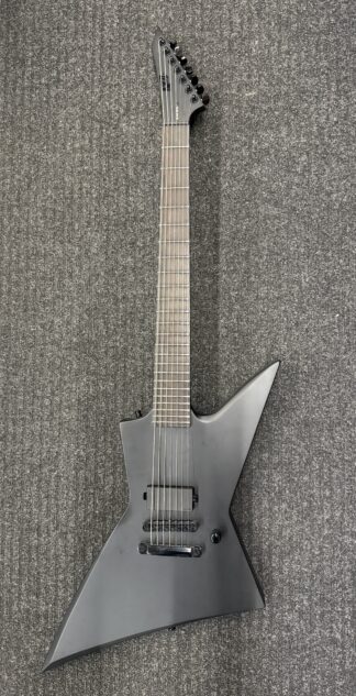 Käytetty ESP LTD EX-7 Baritone Black Metal Black Satin 7-kielinen sähkökitara