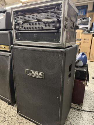 Käytetty bassovahvistinsetti Ampeg SVT-6PRO/räkki Transit Case/Mesa PWR1000 kaappi (myydään asiakaan lukuun)