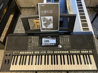 Käytetty Yamaha PSR-S975 kosketinsoitin