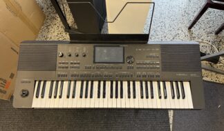 Käytetty Medeli AKX10 kosketinsoitin