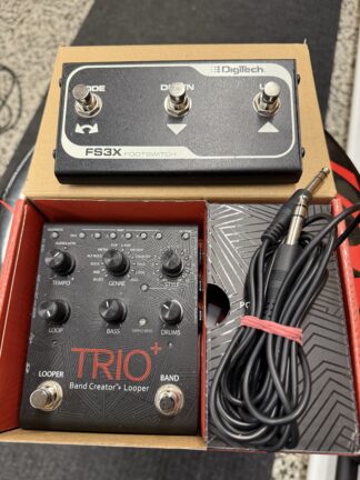 Käytetty Digitech Trio+ Band Creator + Digitech FS 3X jalkakytkin