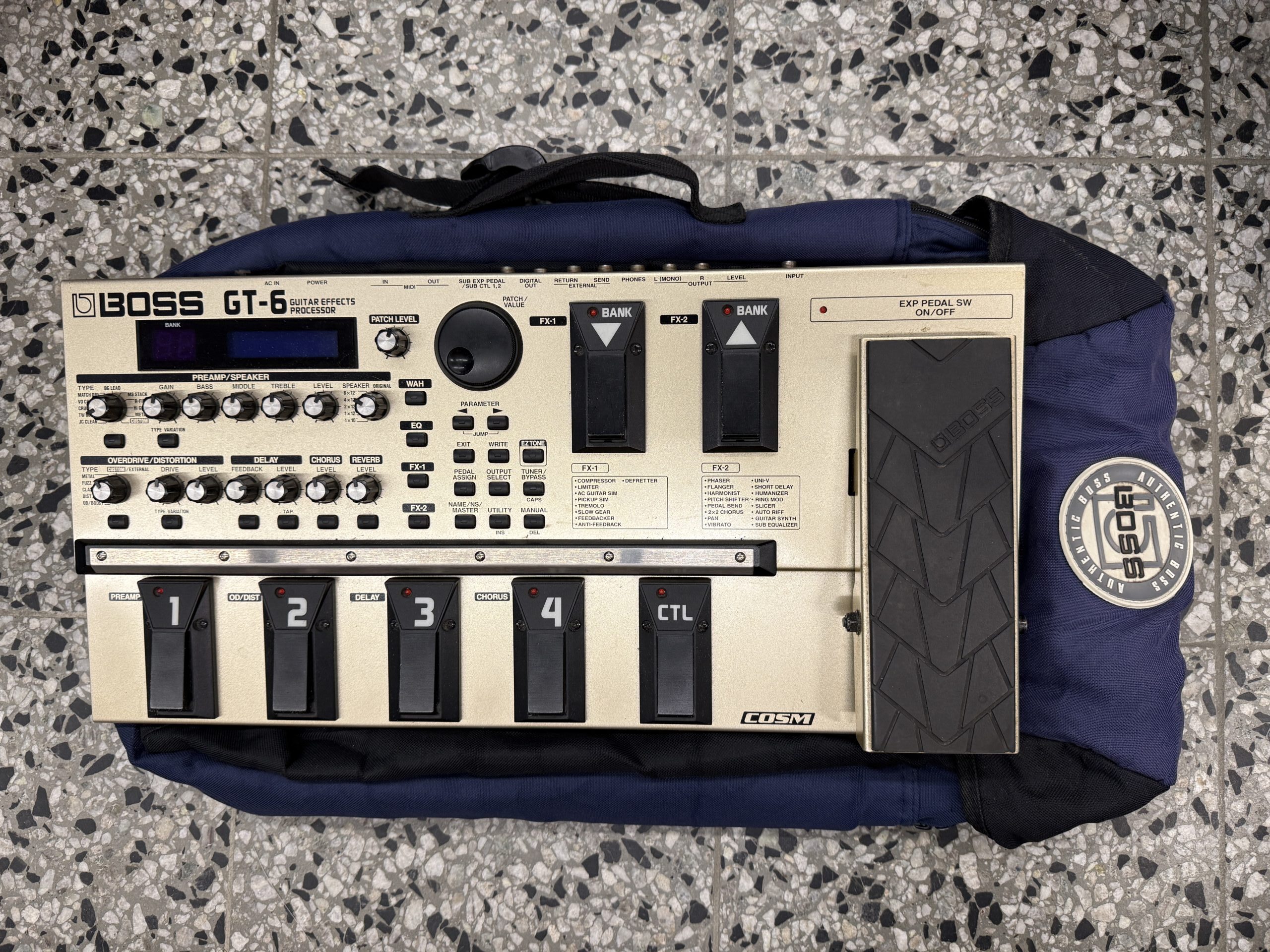 Käytetty Boss GT-6 multiefekti Boss repulla
