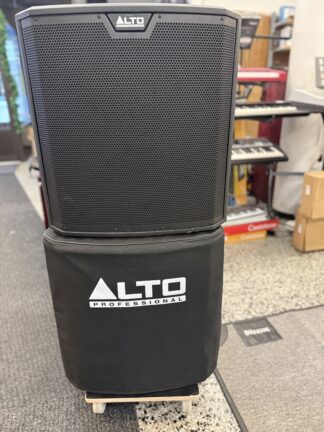 Käytetty Alto TS215S aktiivisubbwooferpari (2 kpl)+ suojapussit