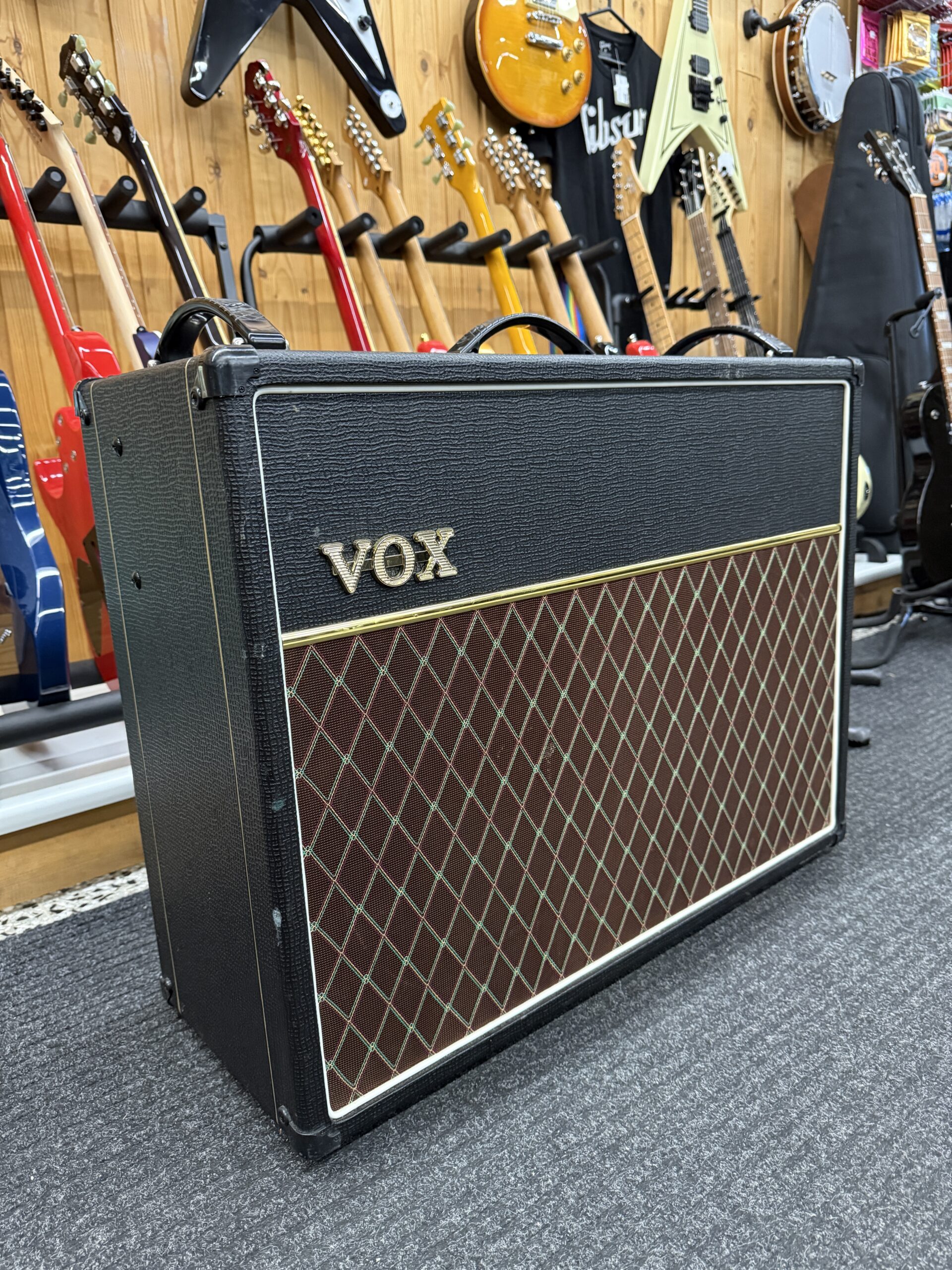 Käytetty Vox AC-30C2 putkikitaravahvistin