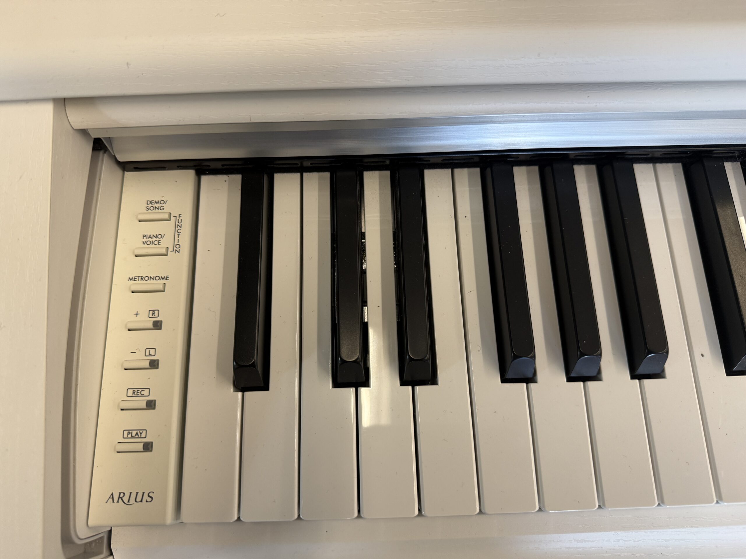 Käytetty Yamaha YDP-145WH d-piano - Image 3