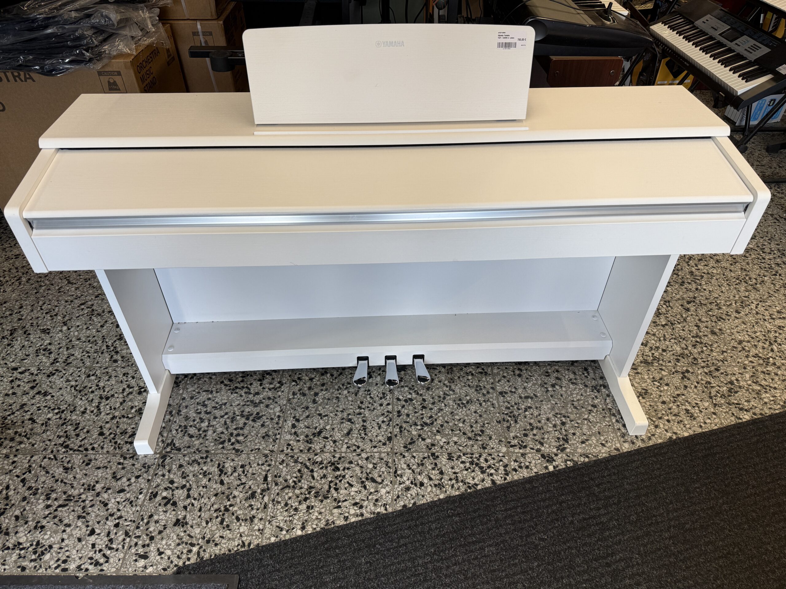 Käytetty Yamaha YDP-145WH d-piano - Image 2