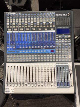 Käytetty Presonus StudioLive 16.4.2 mikseri