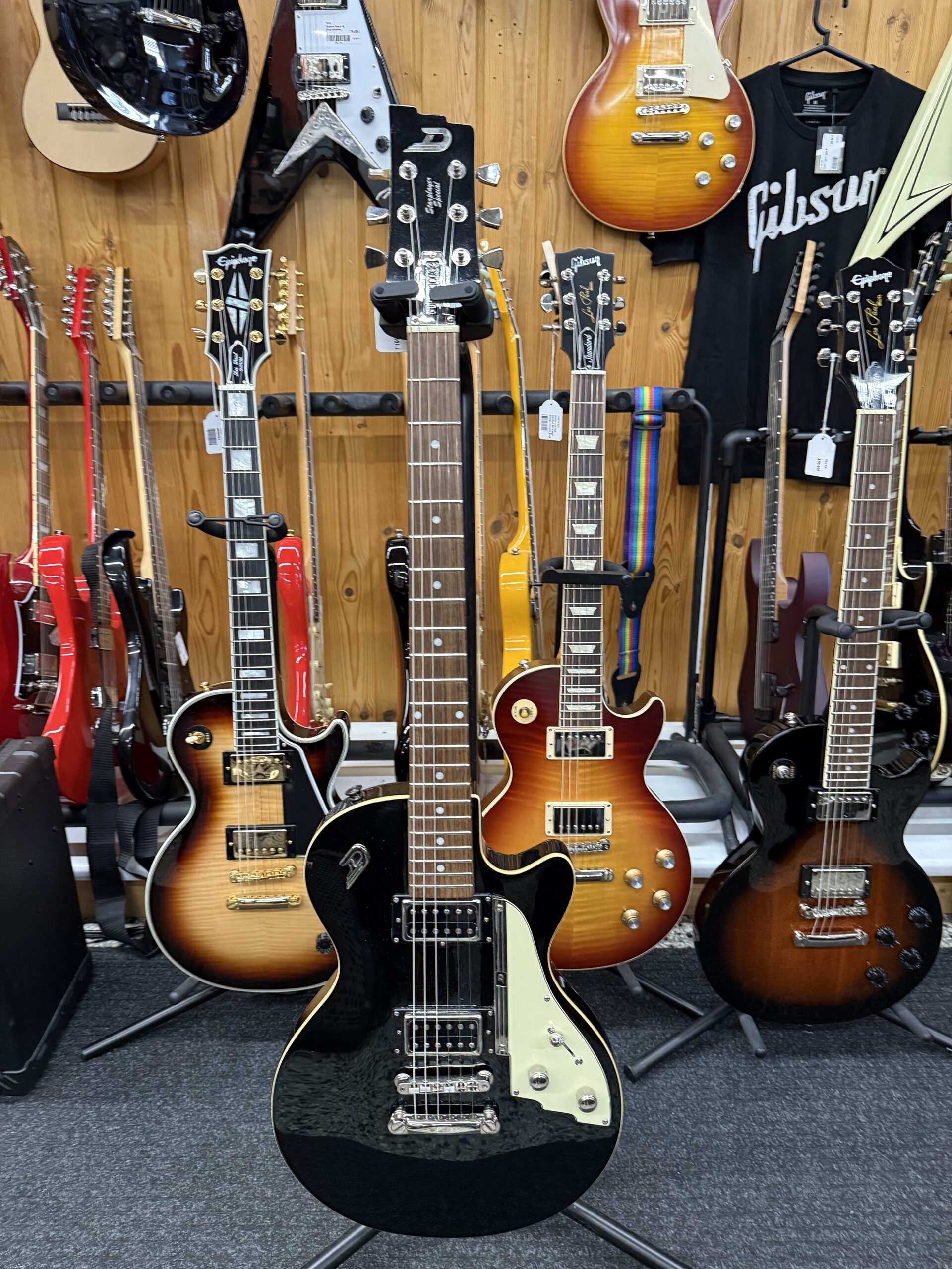 Käytetty Duesenberg Starplayer Special sähkökitara