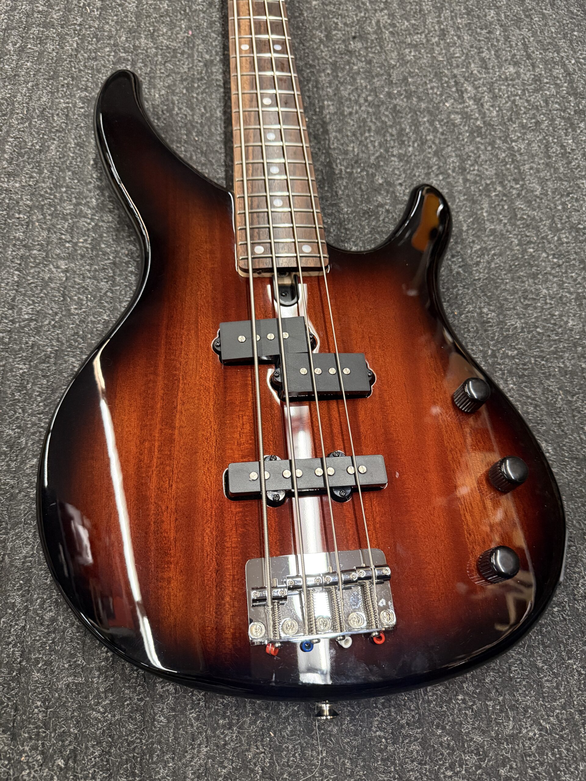 Käytetty Yamaha TRBX174 OVS basso sis. alv 25.5% - Image 2
