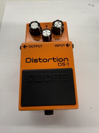 Käytetty Boss DS-1 säröpedaali