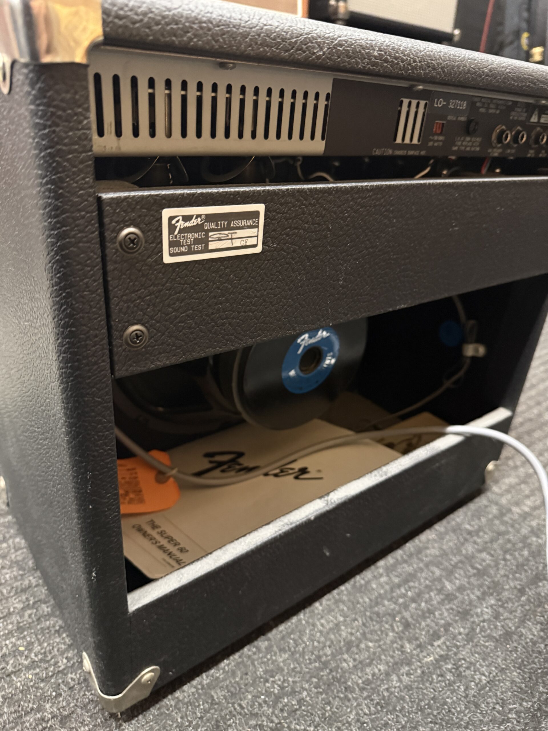 Käytetty Fender Super 60 2-Channel 60-Watt 1x12" kitaravahvistin - Image 4