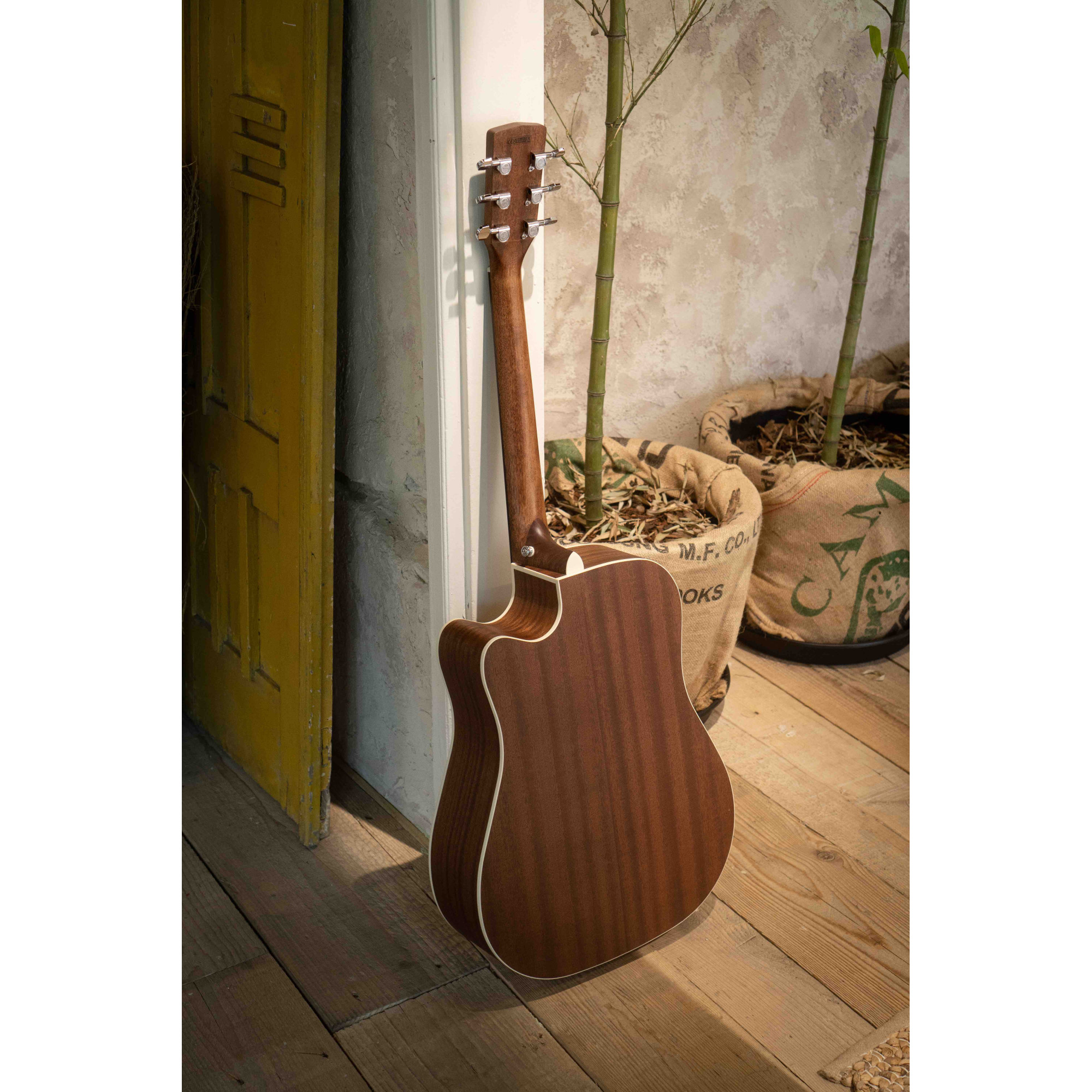Cort MR500E Brown Burst elektroakustinen kitara - Image 3